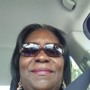 Meet your Posher, Cynthia